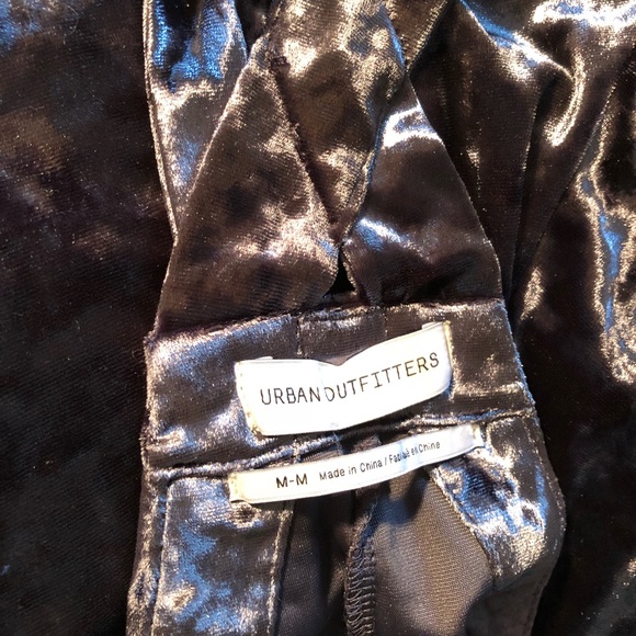 NWT URBAN OUTFITTERS VELVET BLUE OVERALLS - LARGE - Picture 3 of 8